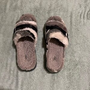 Ugg slides